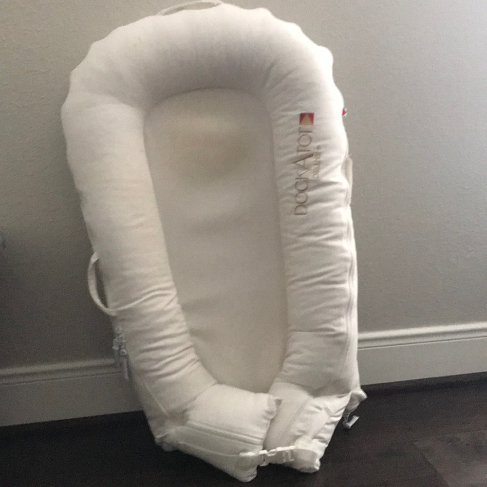 Deluxe Dock a Tot